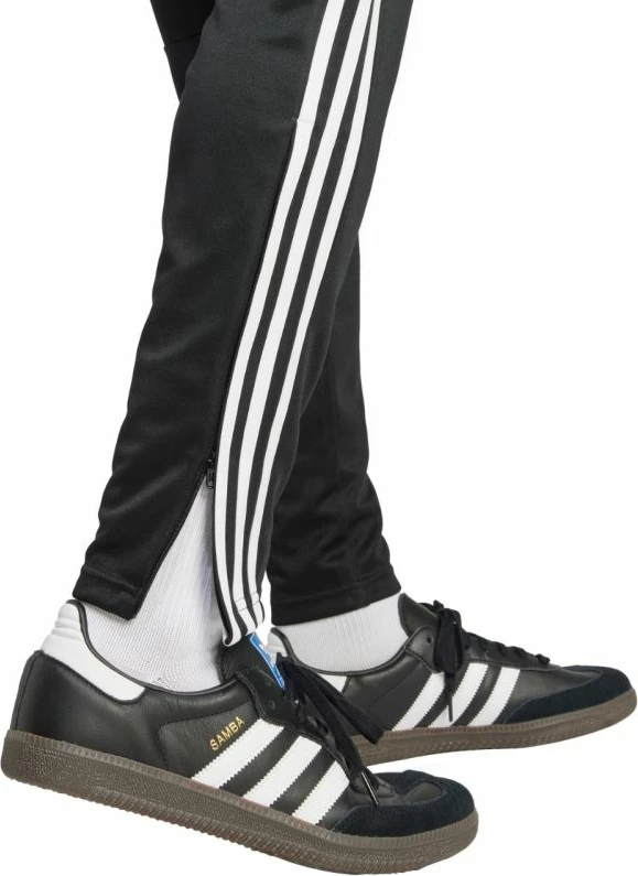 Pantallona sportive për meshkuj adidas Tiro 25 Essentials Training JD0442, të zeza