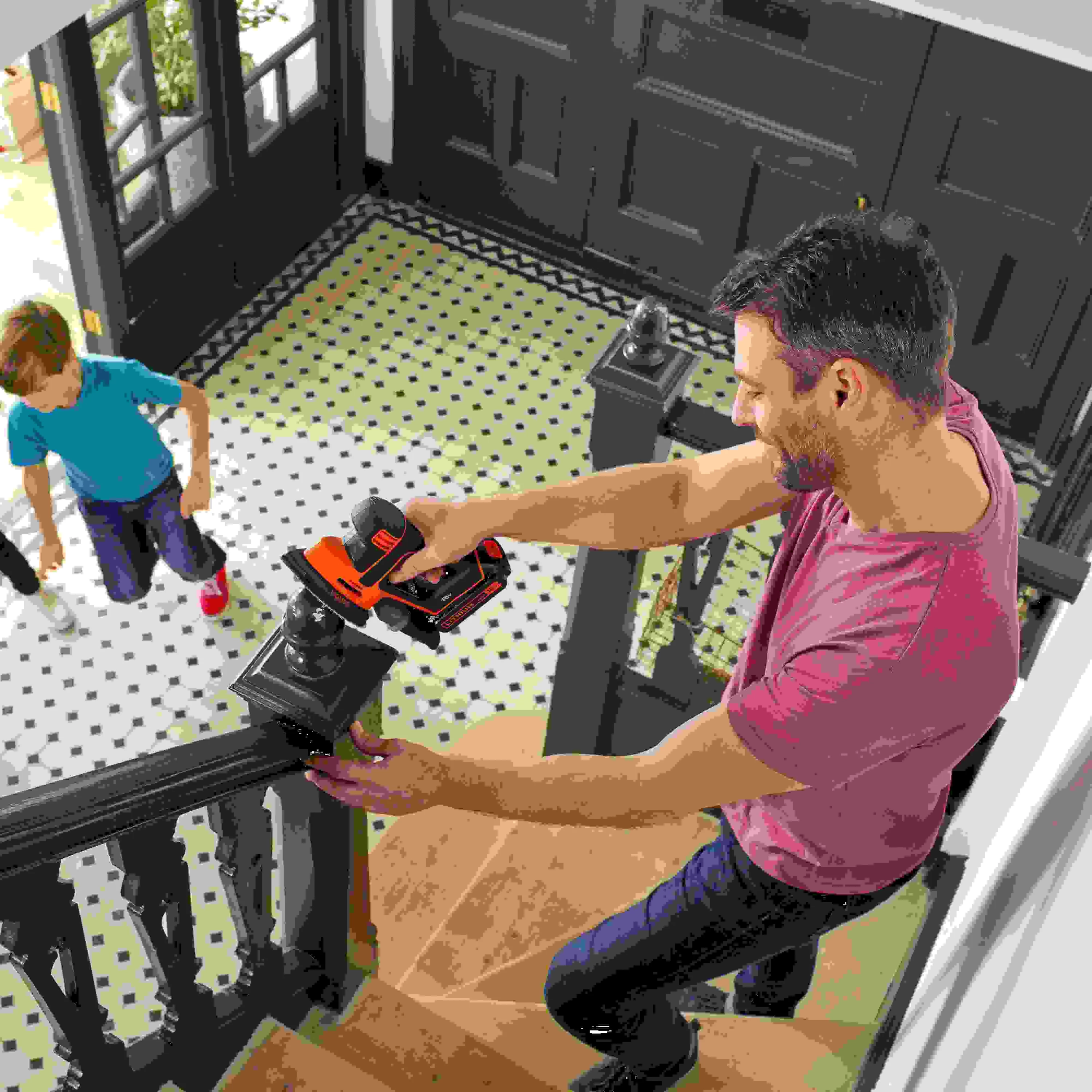 Lëmues mouse me akumulator Black&Decker BDCDS18N 18V pa bateri, i zi