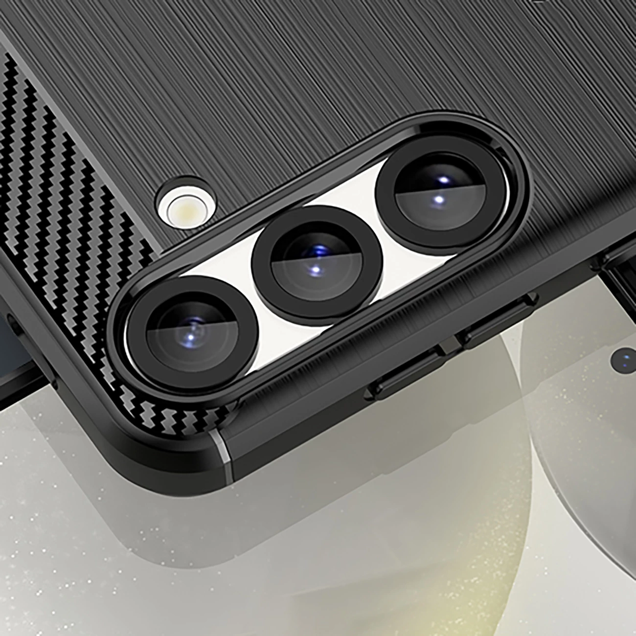 Mbështjellës Hurtel Carbon Case për iPhone 16e, silikon, i zi