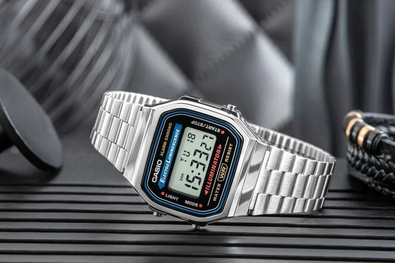 Orë digjitale unisex Casio A168WA, argjend