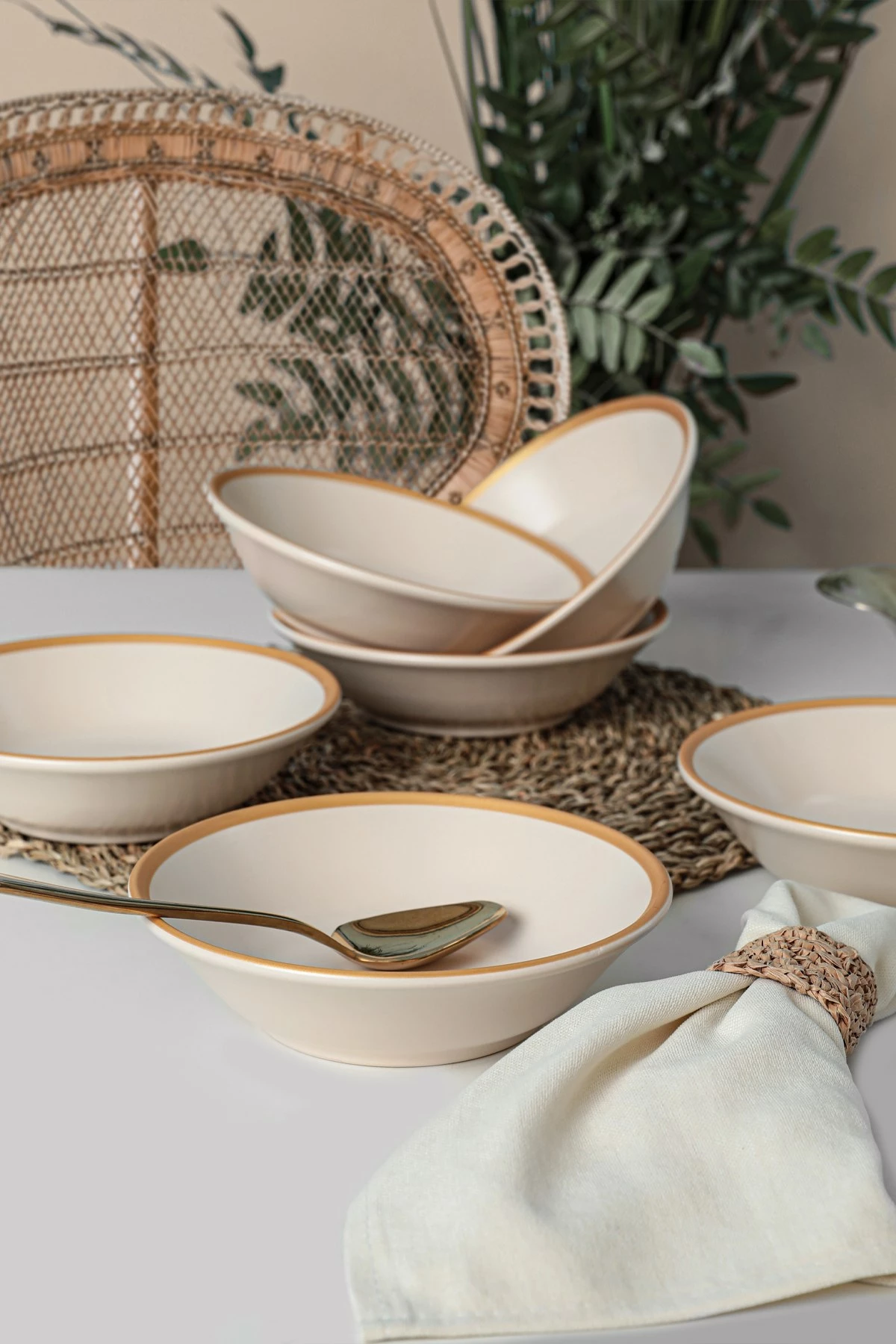 Set pjatash (6 copë), Hermia Concept, krem me të artë, ST042306F950A841700MACD700