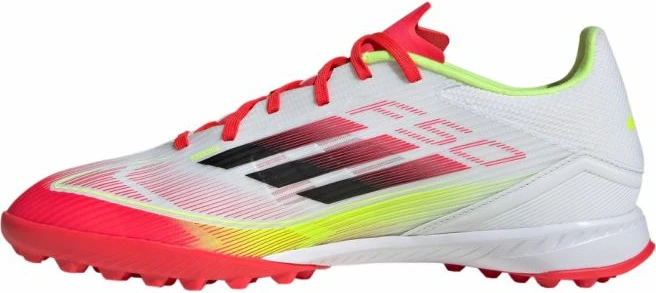 Atlete futbolli adidas për meshkuj, femra dhe fëmijë, të bardha dhe të kuqe