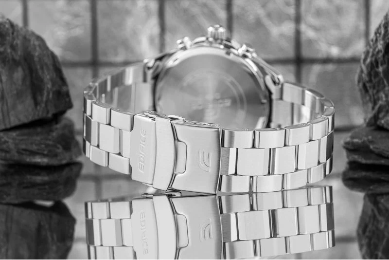 Orë dore për meshkuj Casio, argjendtë