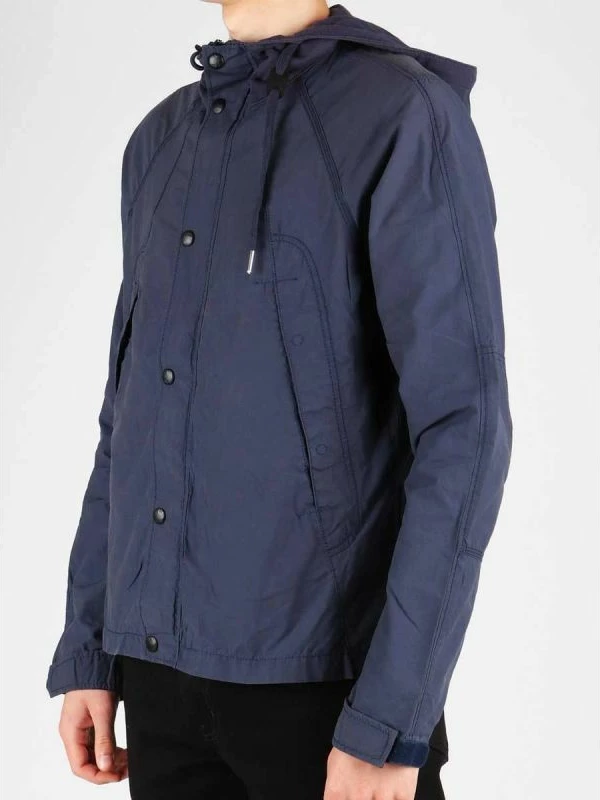 Jakne Guess për meshkuj