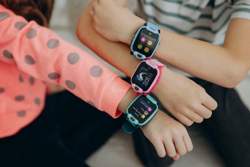 Smartwatch Canyon KW-44 Jondy (CNE-KW44GB) 4G LTE, GPS, 1.44", kamerë, IP67, jeshile
