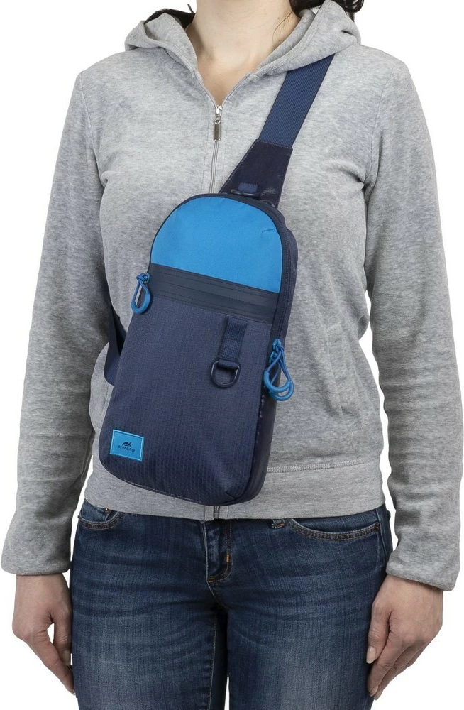 Çantë krahu RIVACASE Dijon 10.1", blu