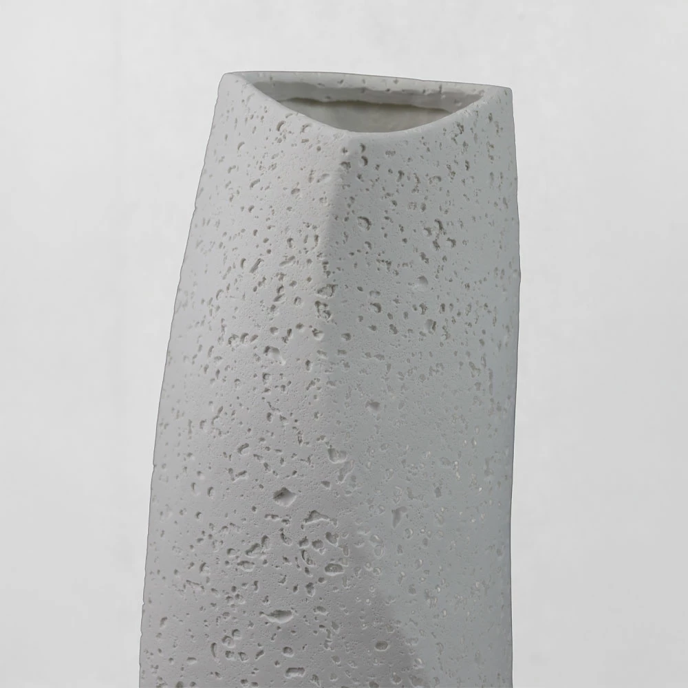 Vazo VOID III, rrëshirë, e bardhë, 16.5x14.5x39cm
