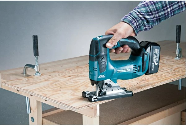Sharrë elektrike Makita DJV182Z, me bateri 18V, 2.6 kg, Blu