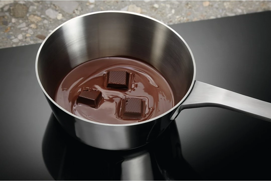 Pllakë qeramike, Electrolux EHH6240ISK, e zezë