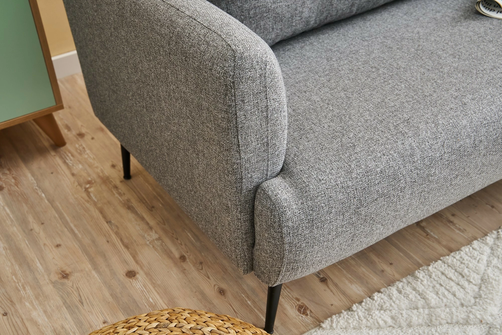 Divan treshe Atelier del Sofa, Revos, ngjyrë gri