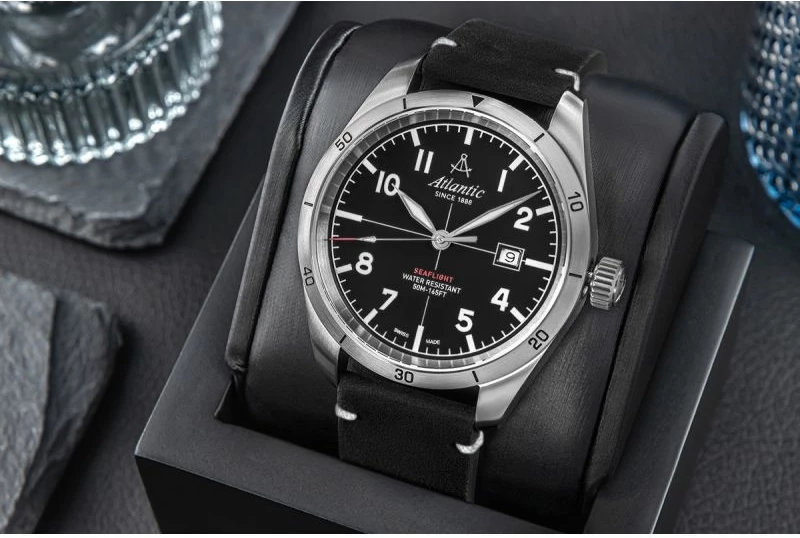 Orë dore për meshkuj Atlantic, e zezë