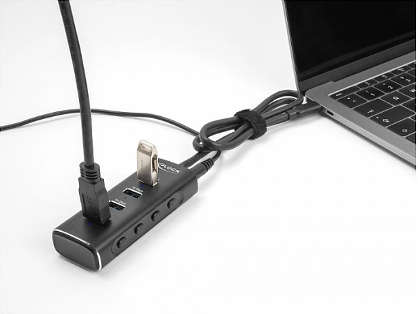 USB hub DeLOCK 4-port 10Gbps, USB-C në hyrje, 4x USB-A, kabllo 60 cm, metal, i zi