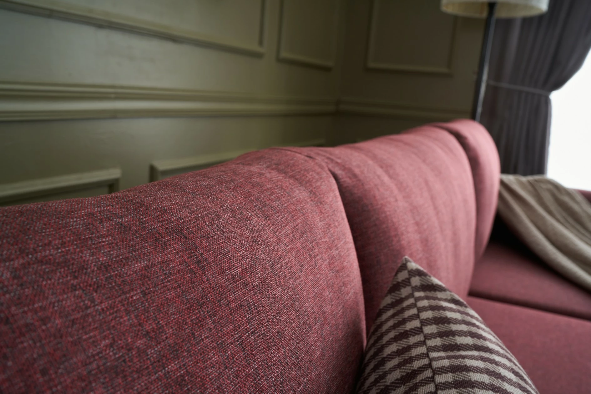 Kënd-sofë krevati Atelier del Sofa, Efsun, ngjyrë e kuqe e errët