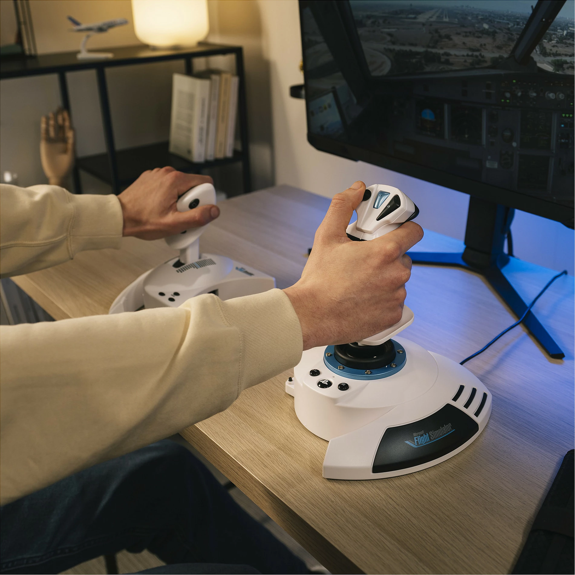 Joystick Thrustmaster T.Flight Hotas 5 MSFS Edition, USB, 14 butona, i bardhë