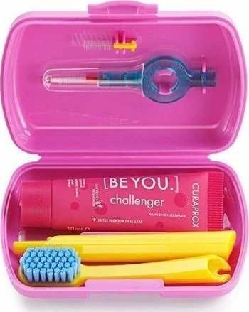 Set udhëtimi për higjienë orale Curaprox Travel Set CS 5460 ultra soft, pastë dhëmbësh 10 ml, 2 furça interdentale, 1 copë, rozë