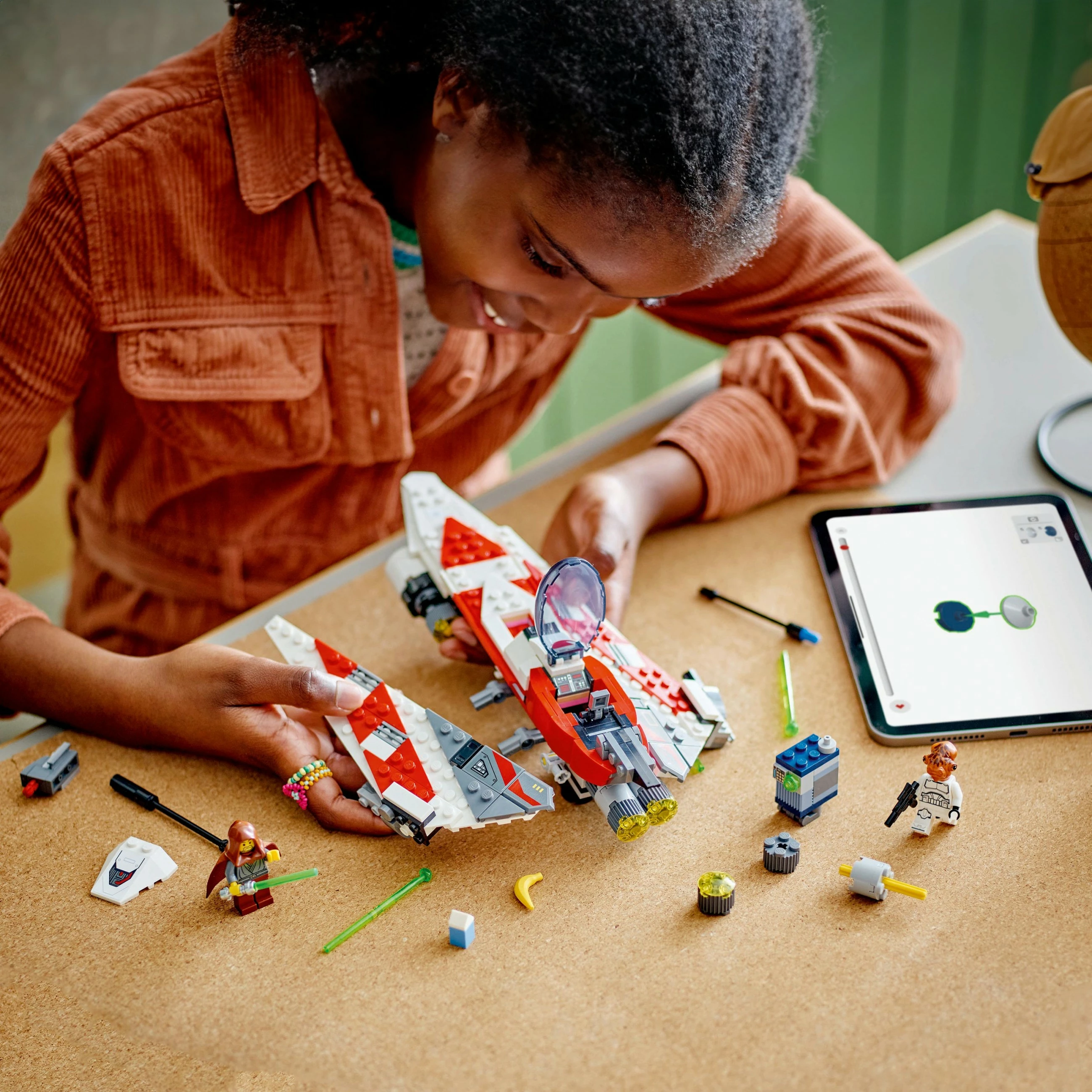 Set ndërtimi LEGO Jedi Bob's Starfighter, 305 pjesë, shumëngjyrësh