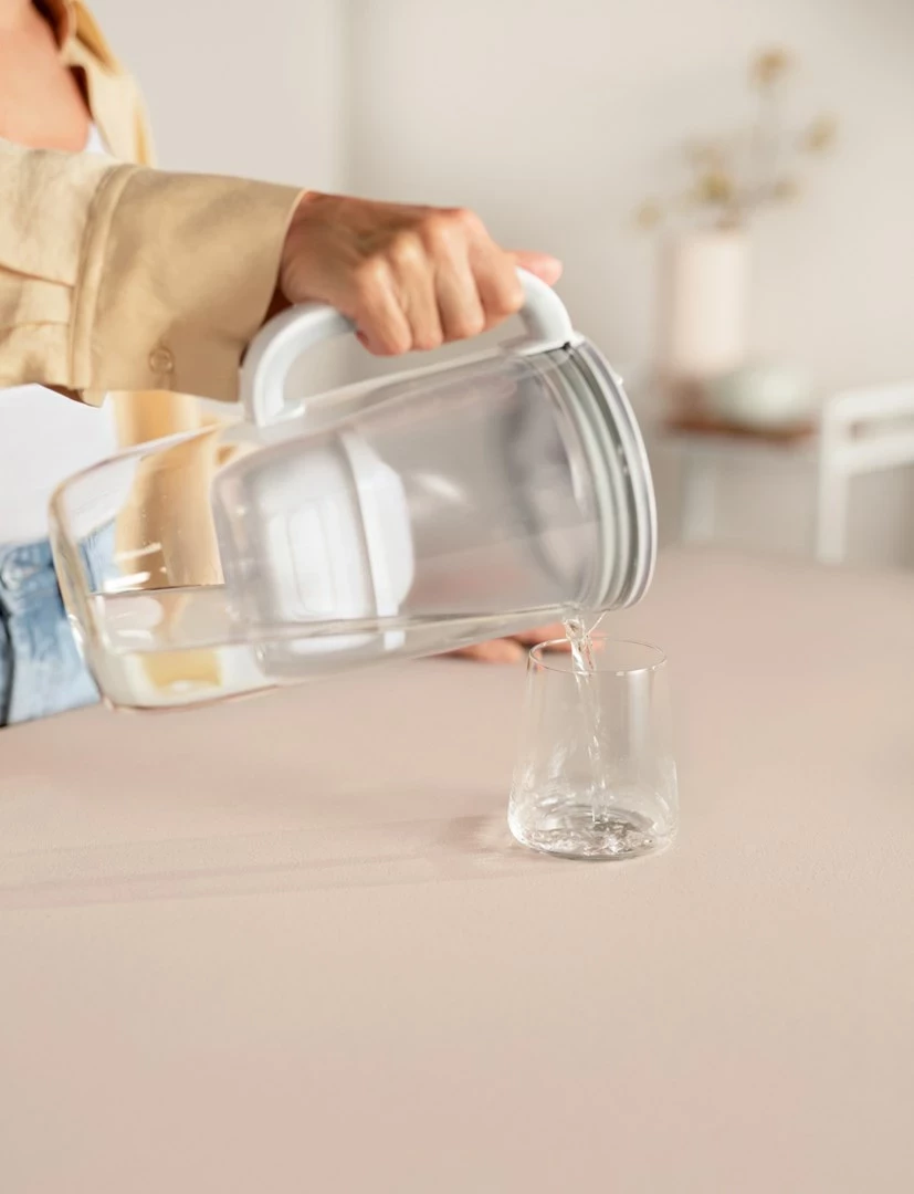 Ibrik filtruese uji BRITA Glass me filtër Maxtra Pro PP, 2.5L, Transparent/Gri