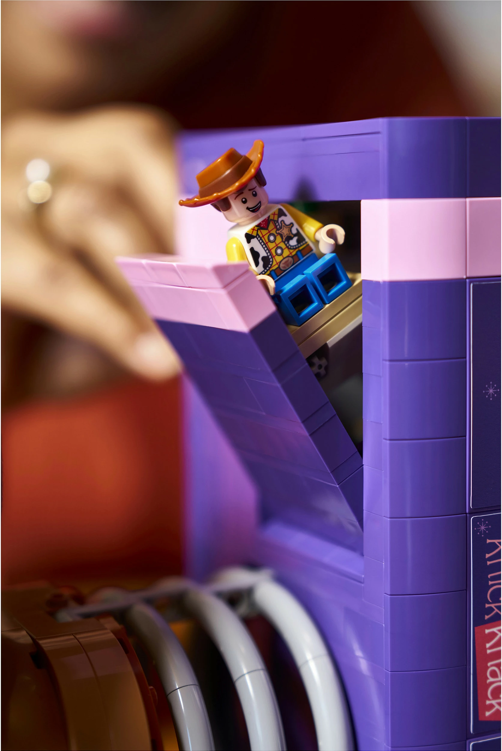 Set ndërtimi LEGO Disney Pixar Toy Story 43301 Slinky Dog Bookends, 1311 pjesë, 18+, shumëngjyrësh
