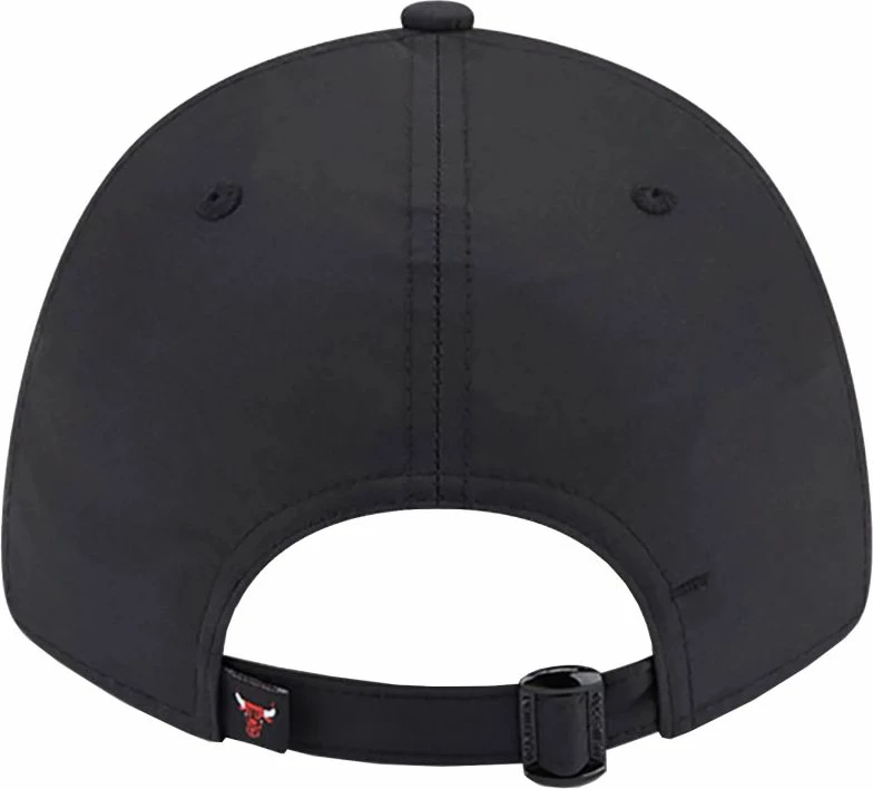 Kapelë New Era NBA 9FORTY Chicago Bulls, e zezë [Madhësia: Një madhësi]