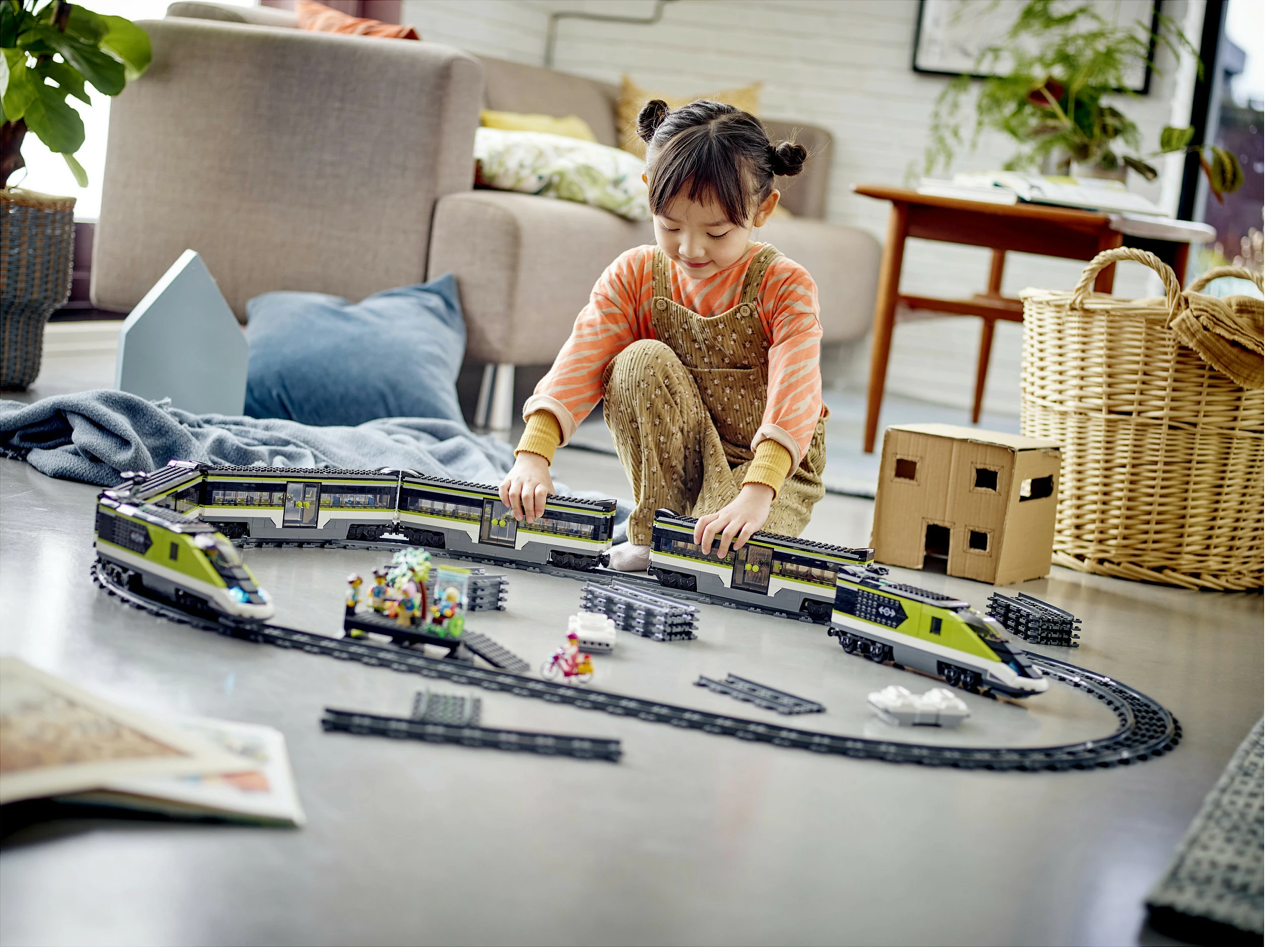 Set ndërtimi LEGO City Express Passenger Train, 7 vjeç e lart, plastik, 764 pjesë, shumëngjyrësh