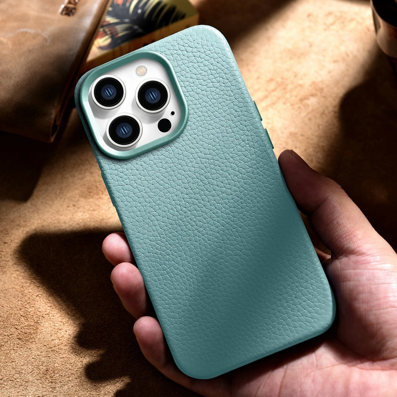 Mbështjellës iCarer Litchi Premium për iPhone 14 Pro Max me MagSafe, Lëkurë, Gjelbër