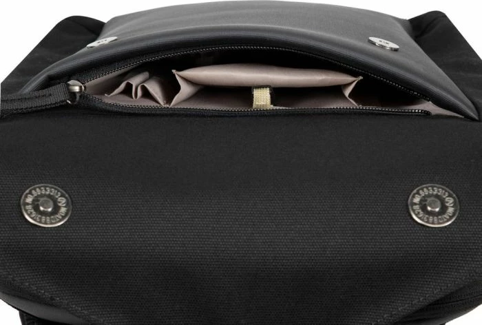 Çantë shpine për laptop RIVACASE 8521 13.3", e zezë