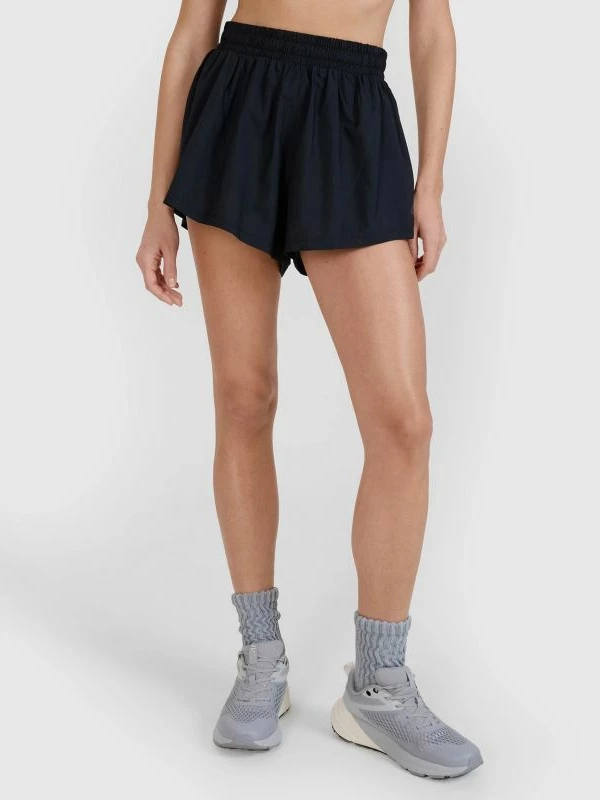 Shorce trajnimi për femra 4F, të zeza