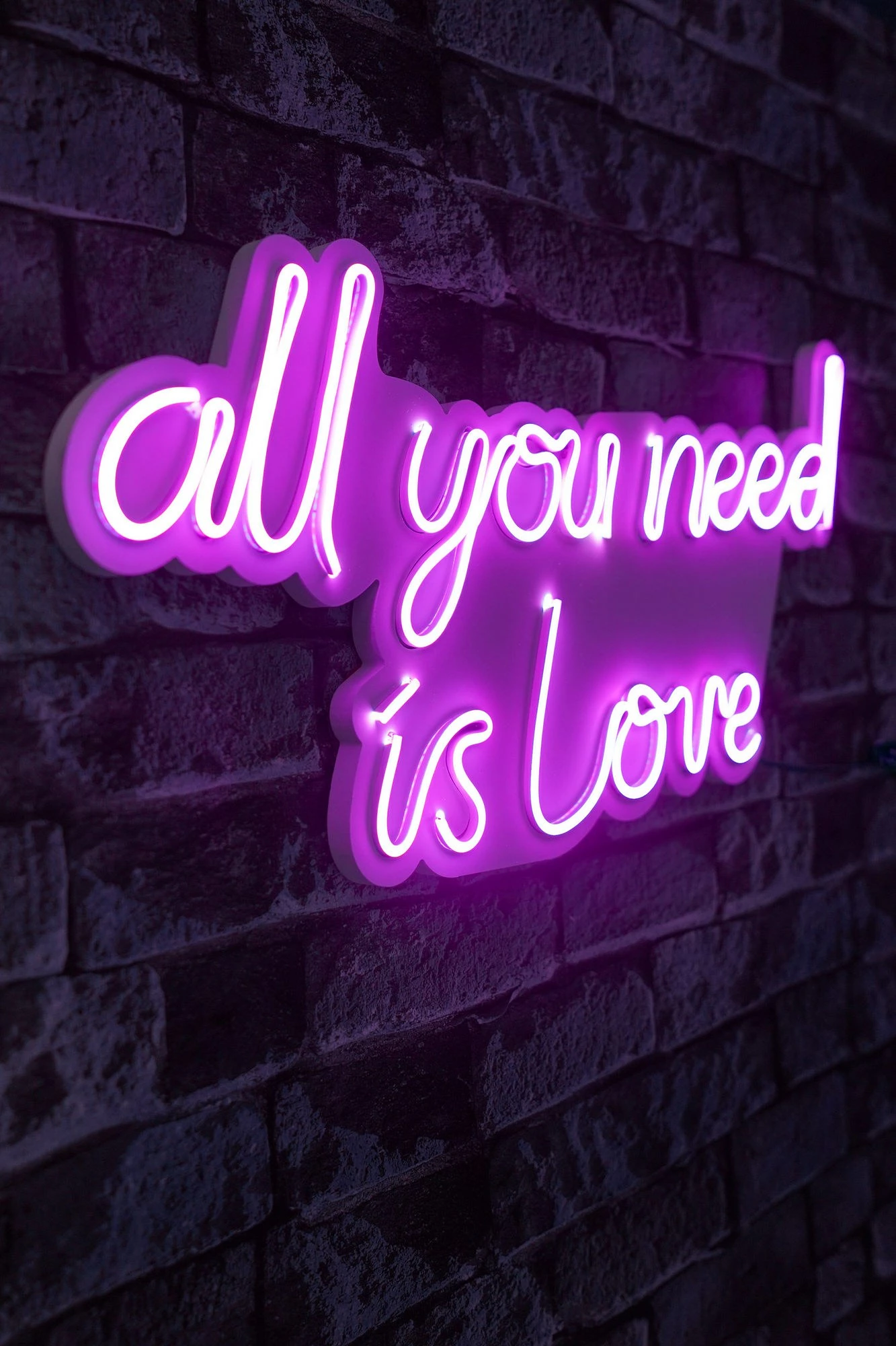 Dekor dritash LED plastike, 'all you need is love', ngjyrë rozë