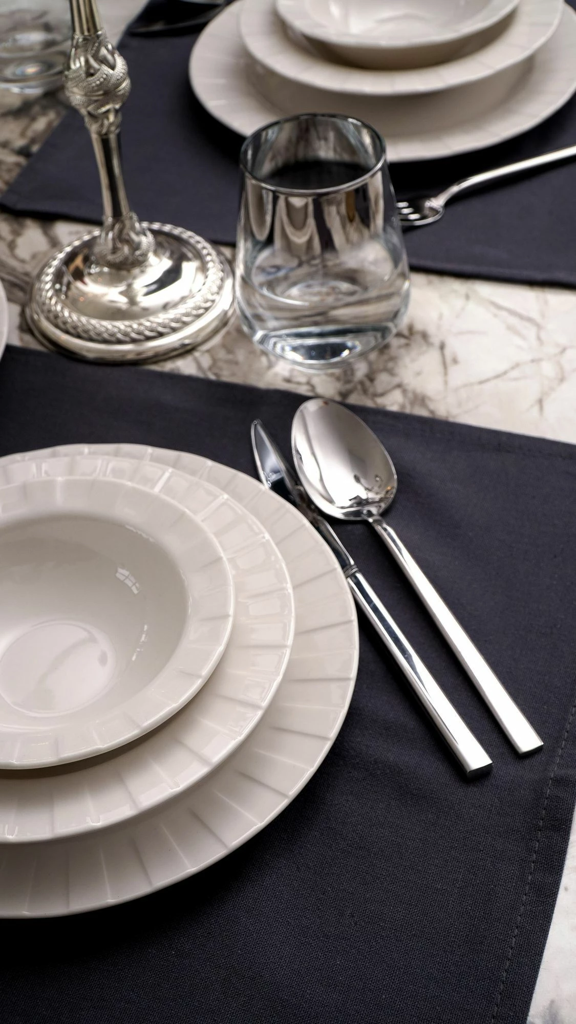 Set darke (18 cope), Hermia Concept, Zumrut, porcelan i bardhe