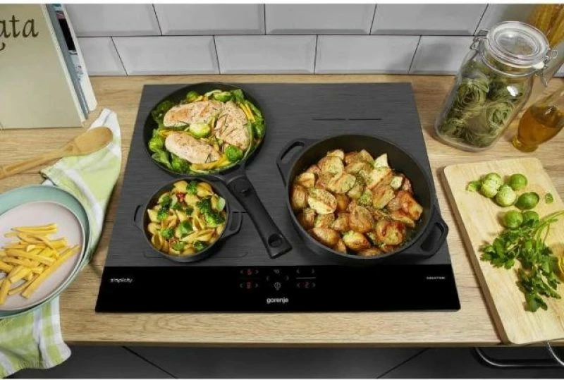 Pllakë induksioni Gorenje GI6421SYB, e zezë