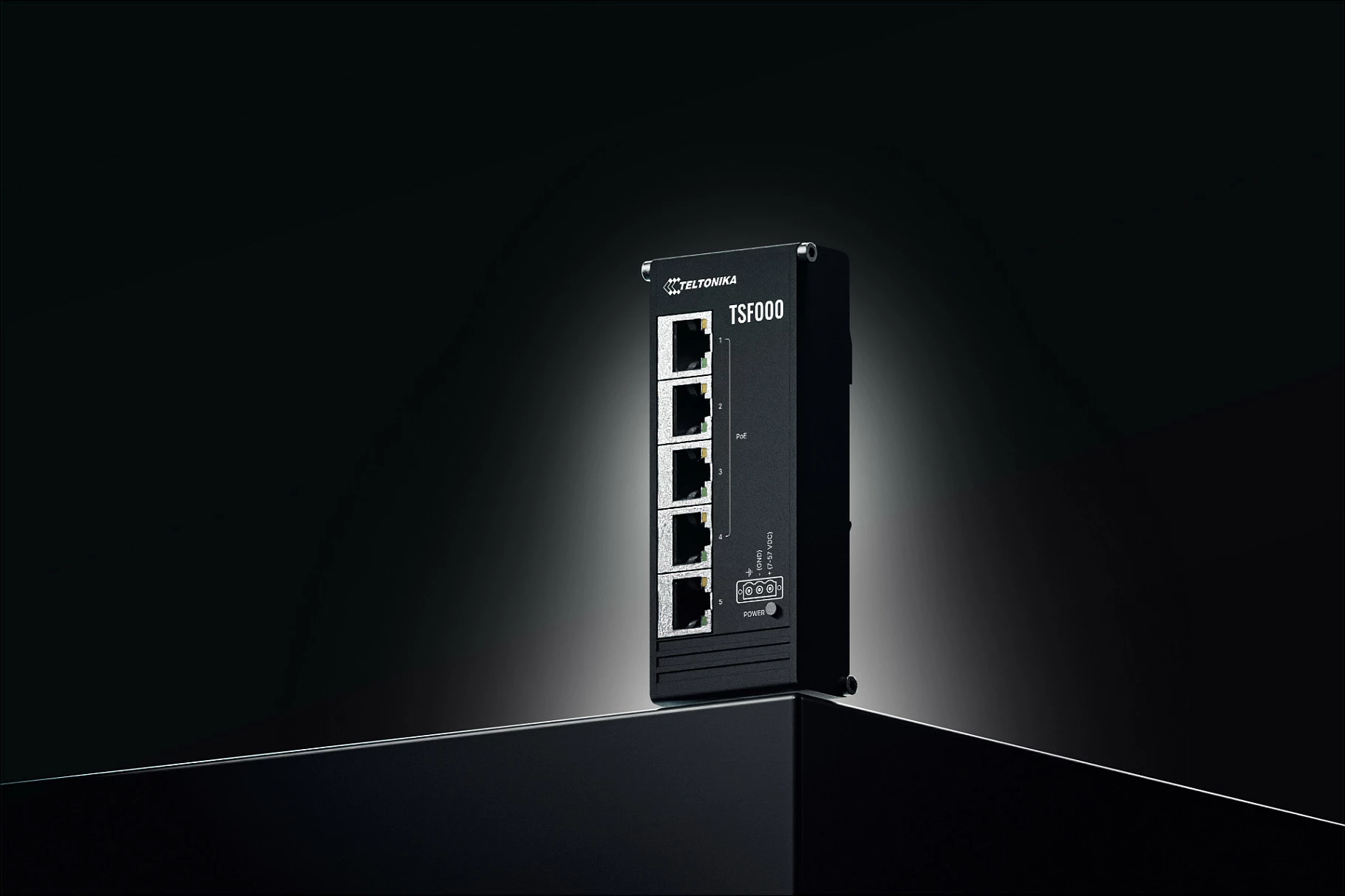 Switch Teltonika TSF000, 5 porta Fast Ethernet 10/100, 4x PoE+ 120W, desktop, i zi