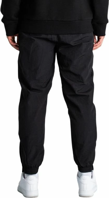 Pantallona sportive meshkuj Karl Kani SPORT PATCH ESSENTIAL TRACKPANTS, të zeza