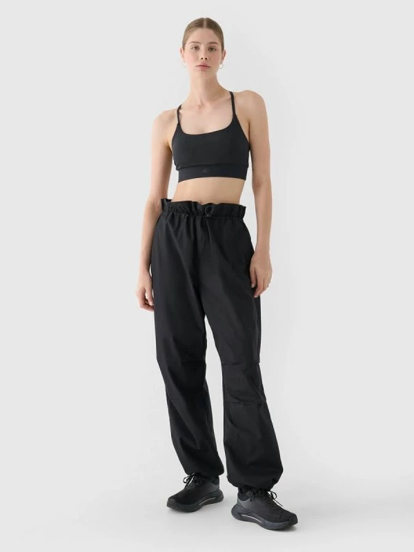 Pantallona oversize për femra 4f