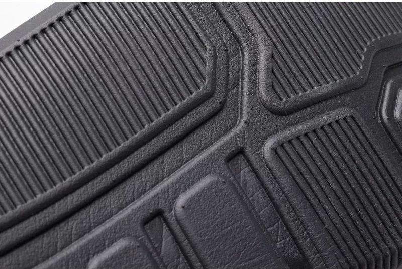 Sandale për femra 4F, të zeza