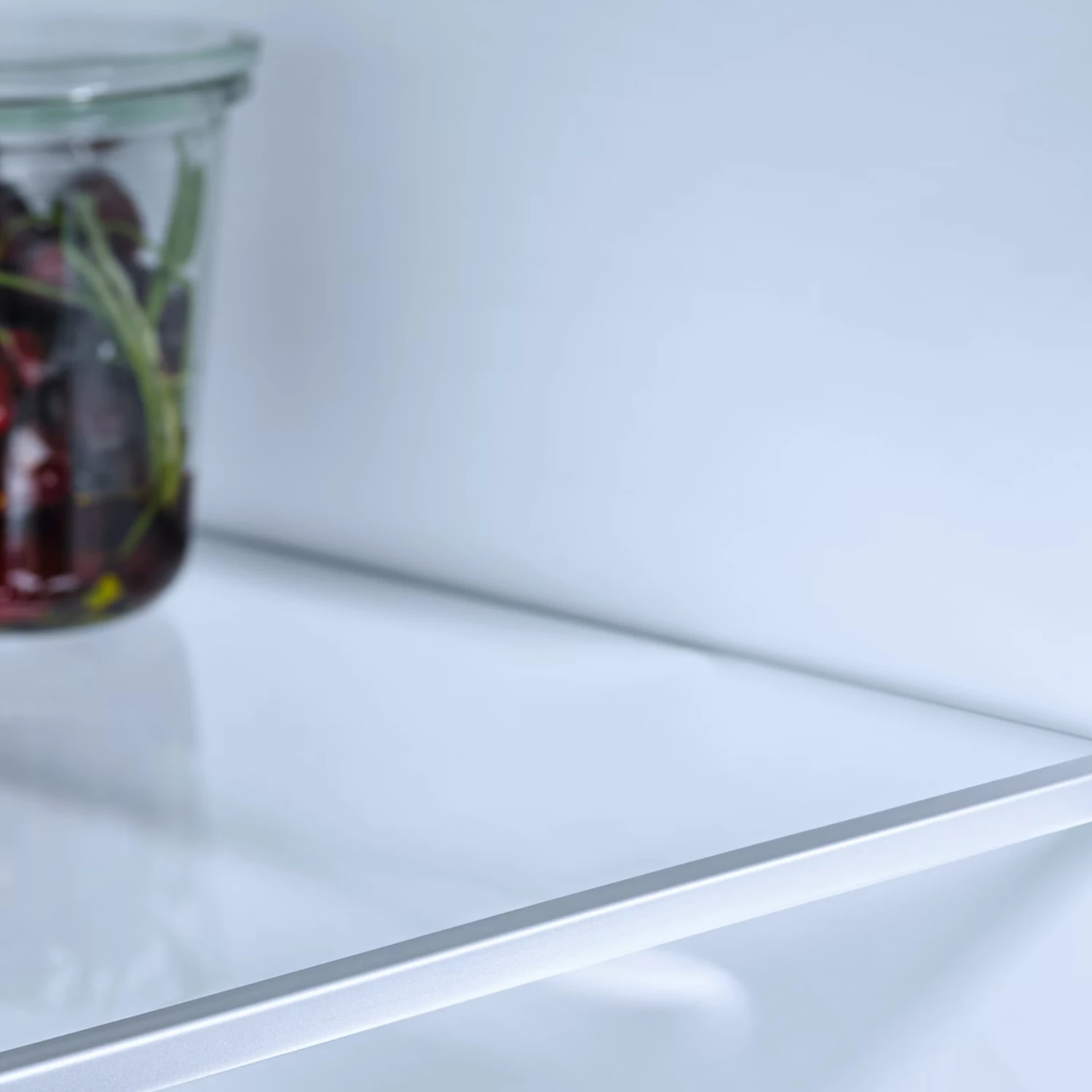 Frigorifer me ngrirës i integrueshëm Miele KDN 7714 E, 184/76 L, NoFrost, DailyFresh, klasa E