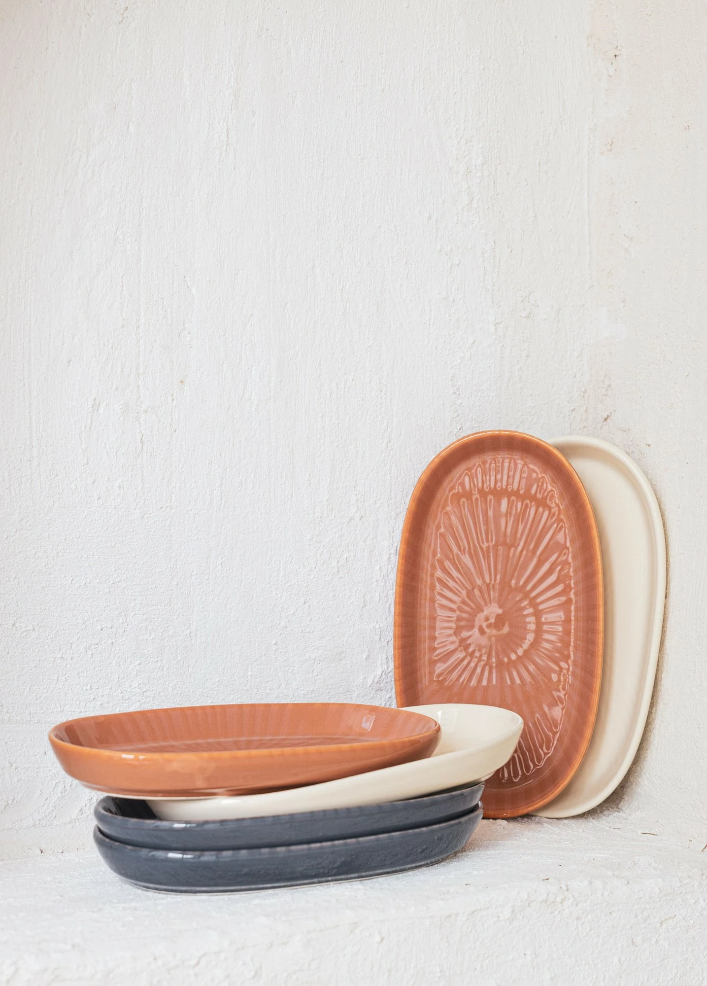 Pjatë servirëse Hermia NON0034, 10 x 17 x 4 cm, rozë