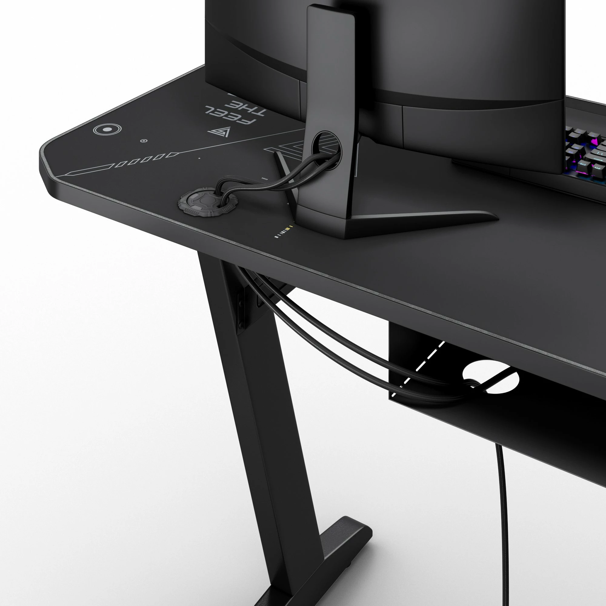 Tavolinë gaming SENSE7 Nomad Cybernetic 140x60 cm, me mauspad të plotë, e zezë, set me mbajtëse filxhani x2