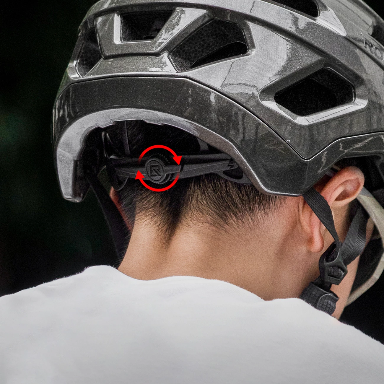 Helmet biçiklete Rockbros LK-67 54–58 cm me vizor të shkëputshme, gri