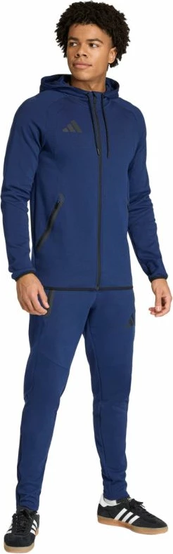 Duks për meshkuj adidas Tiro 26 Travel KF6078, navy blue [Madhësia: XL]