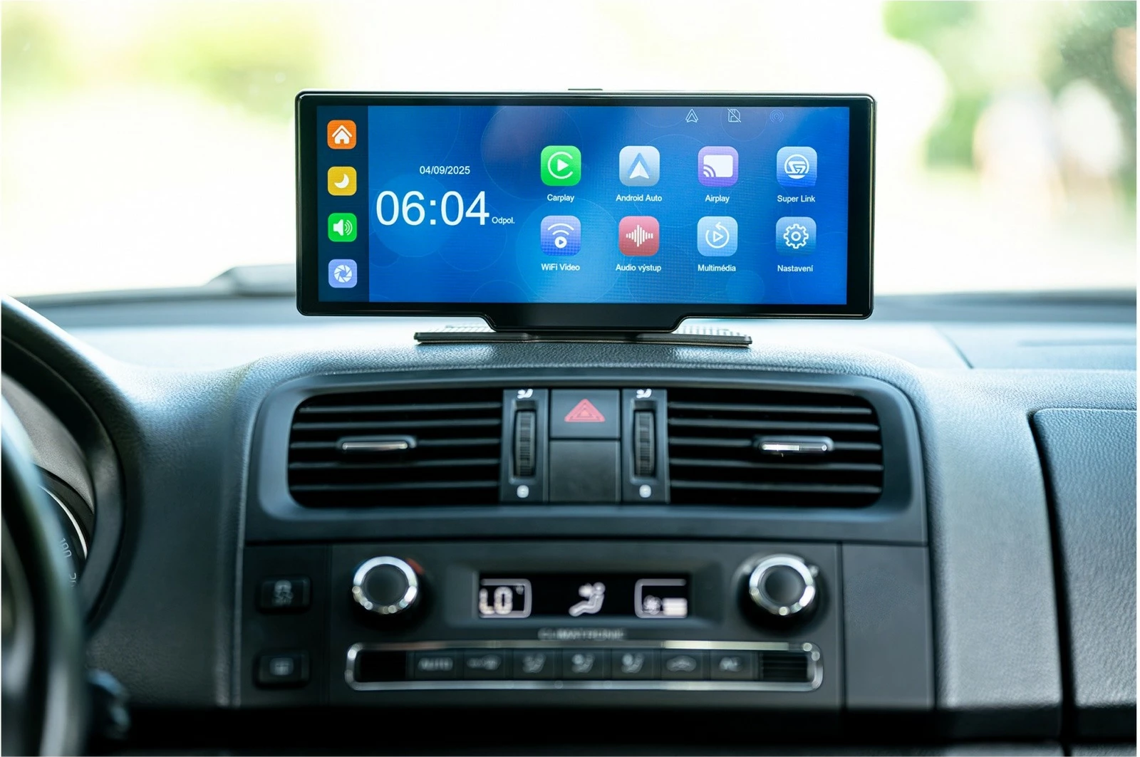 Ekran CarPlay/Android Auto për veturë Sencor SCT M1060BWT, 10.26\" IPS, HD 1060x600, wireless, kamerë mbrapa 1080p, i zi