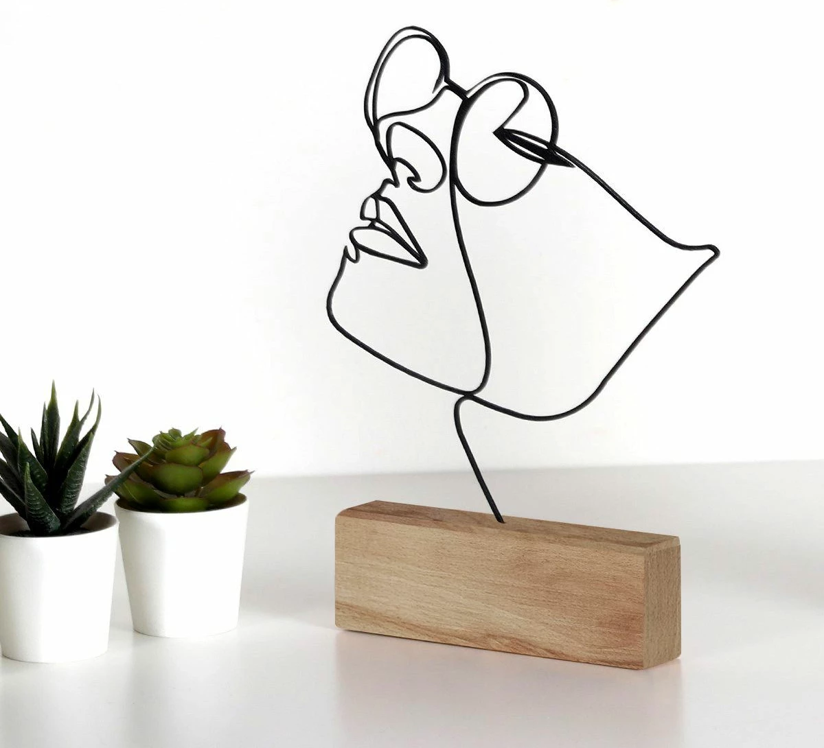 Objekt dekorativ Aberto Design, M-037, metal i zi, bazë druri, 17x31x3.5cm