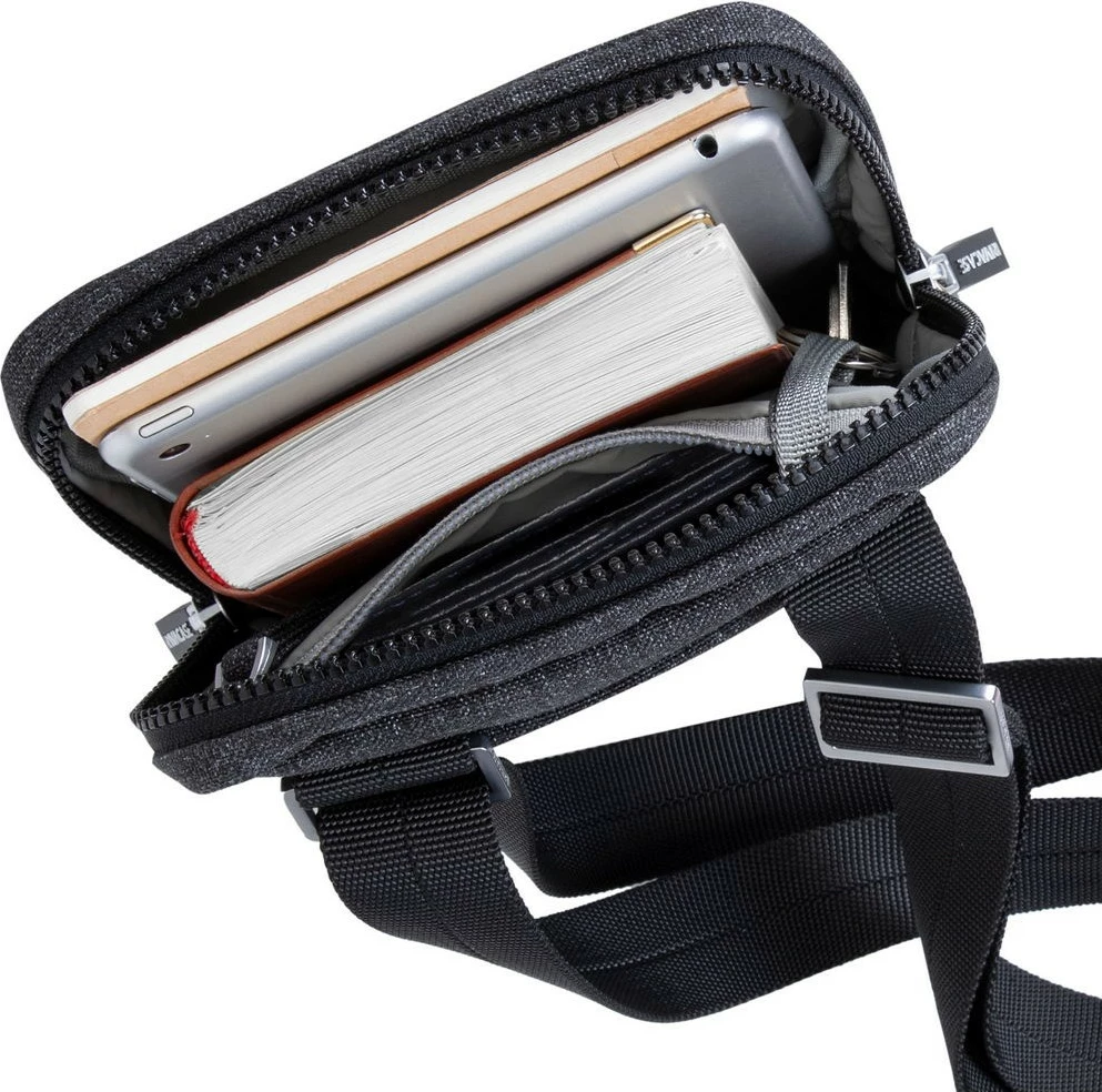 Çantë notebook RIVACASE Lantau 8810, 8.0 inç, e zezë