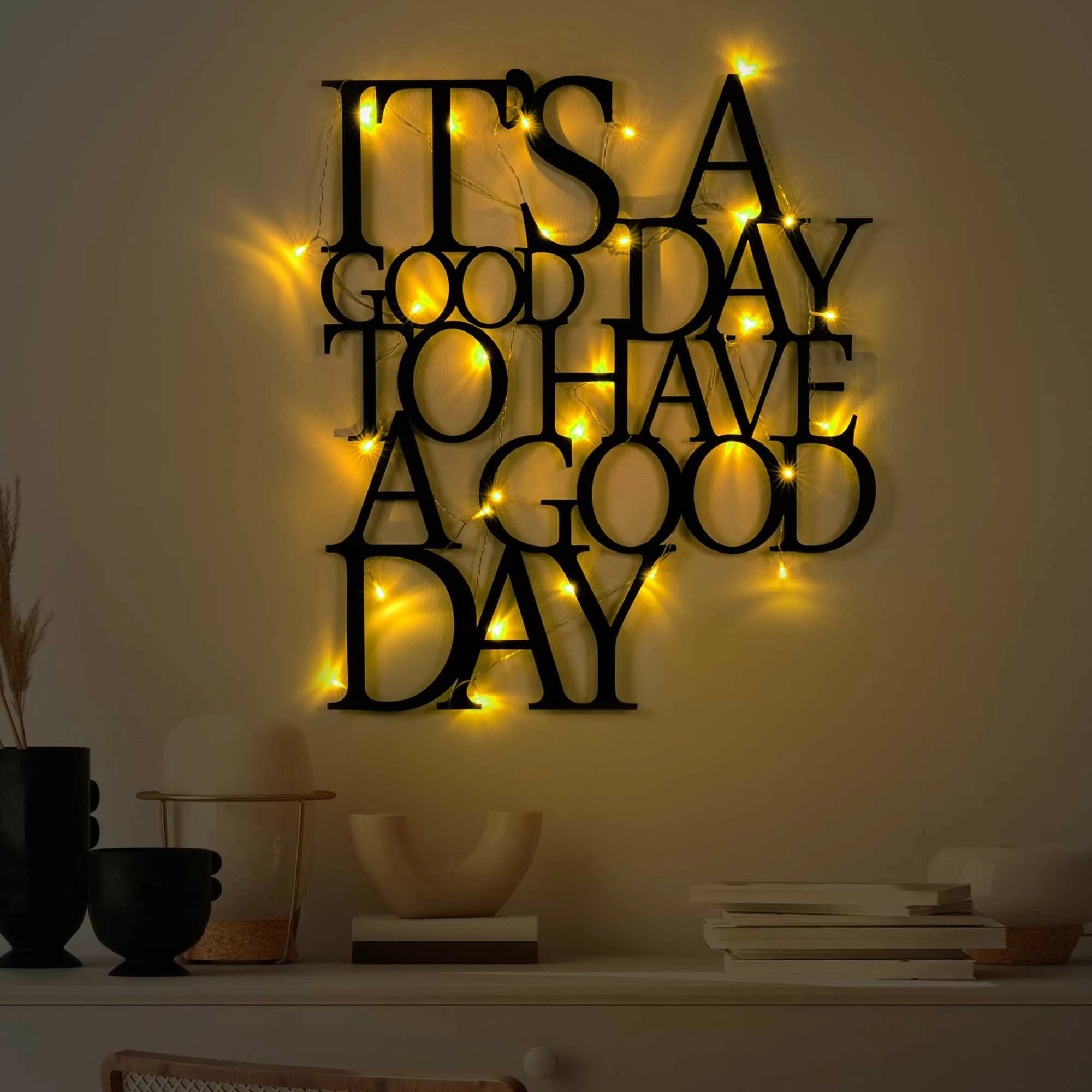 Aksesor dekorativ metalik për mur, Wallity, It's A Good Day To Have A Good Day, 187