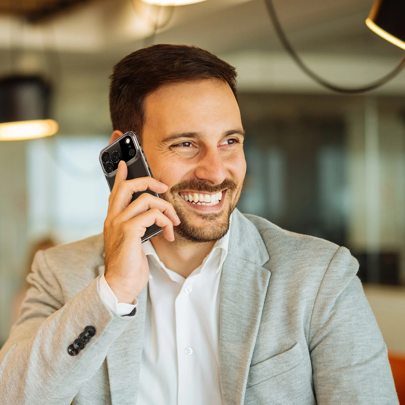 Mbështjellës Dux Ducis Clin për iPhone 17 Pro Max, transparent