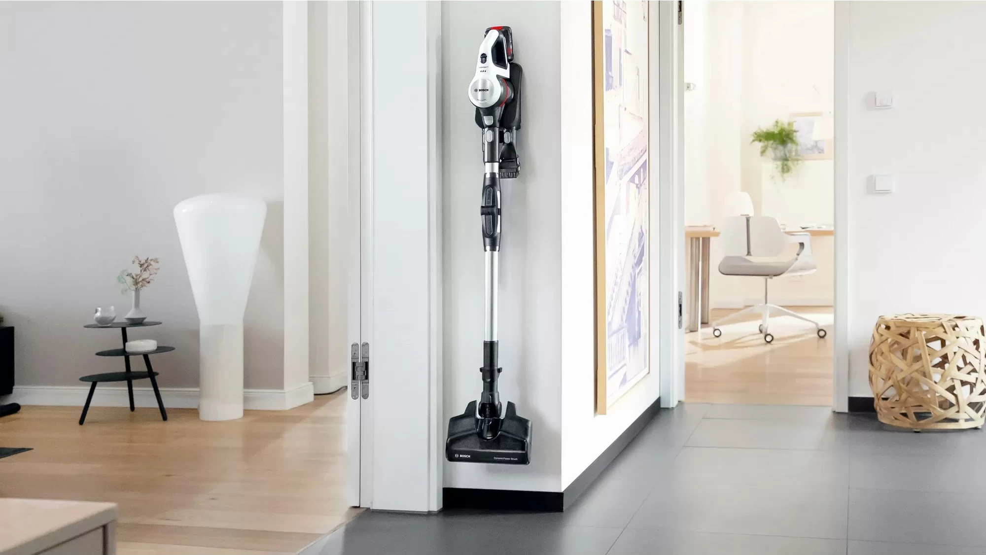 Fshesë stick 2-në-1 Bosch BBS711W, pa qese, 0.3L, e bardhë