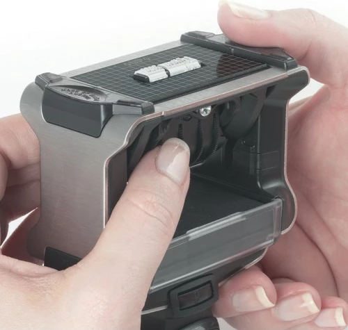 Vulë automatike Trodat 5117, tekst/datë, 4x46mm, ngjyrë e zezë, çelik inox