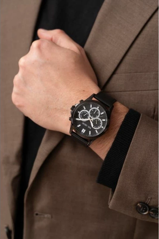 Orë dore për meshkuj Paul Lorens, e zezë