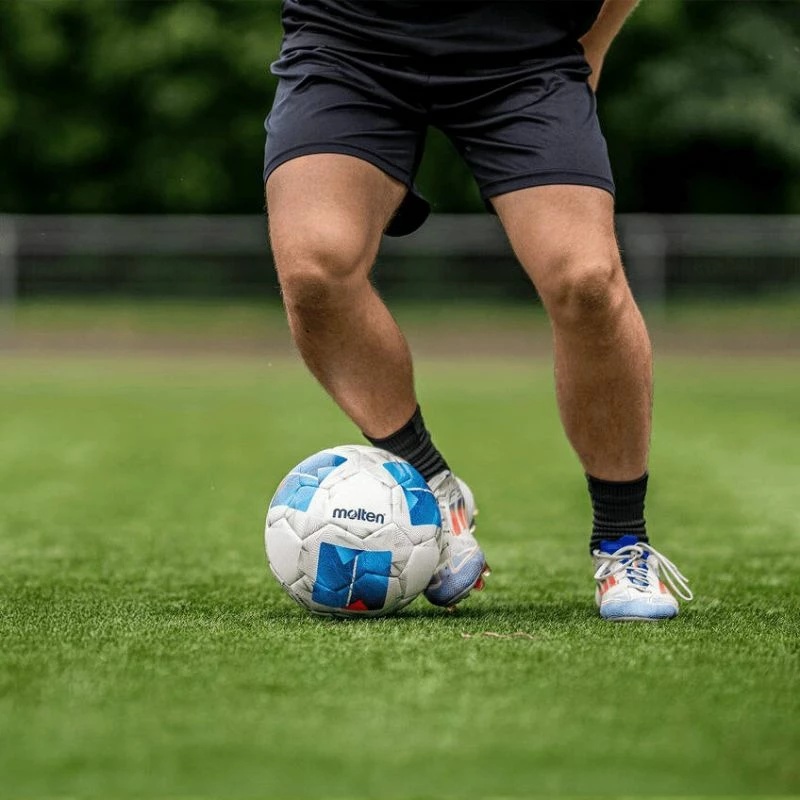 Top futbolli Molten, bardhë, kaltër