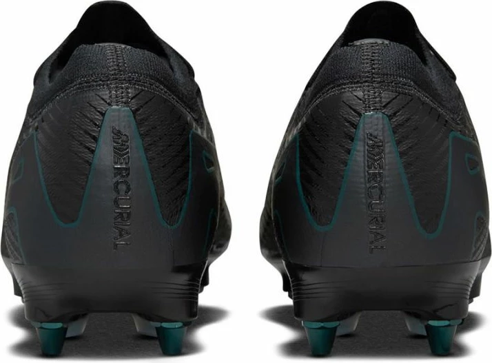 Atlete futbolli për meshkuj Nike, të zeza