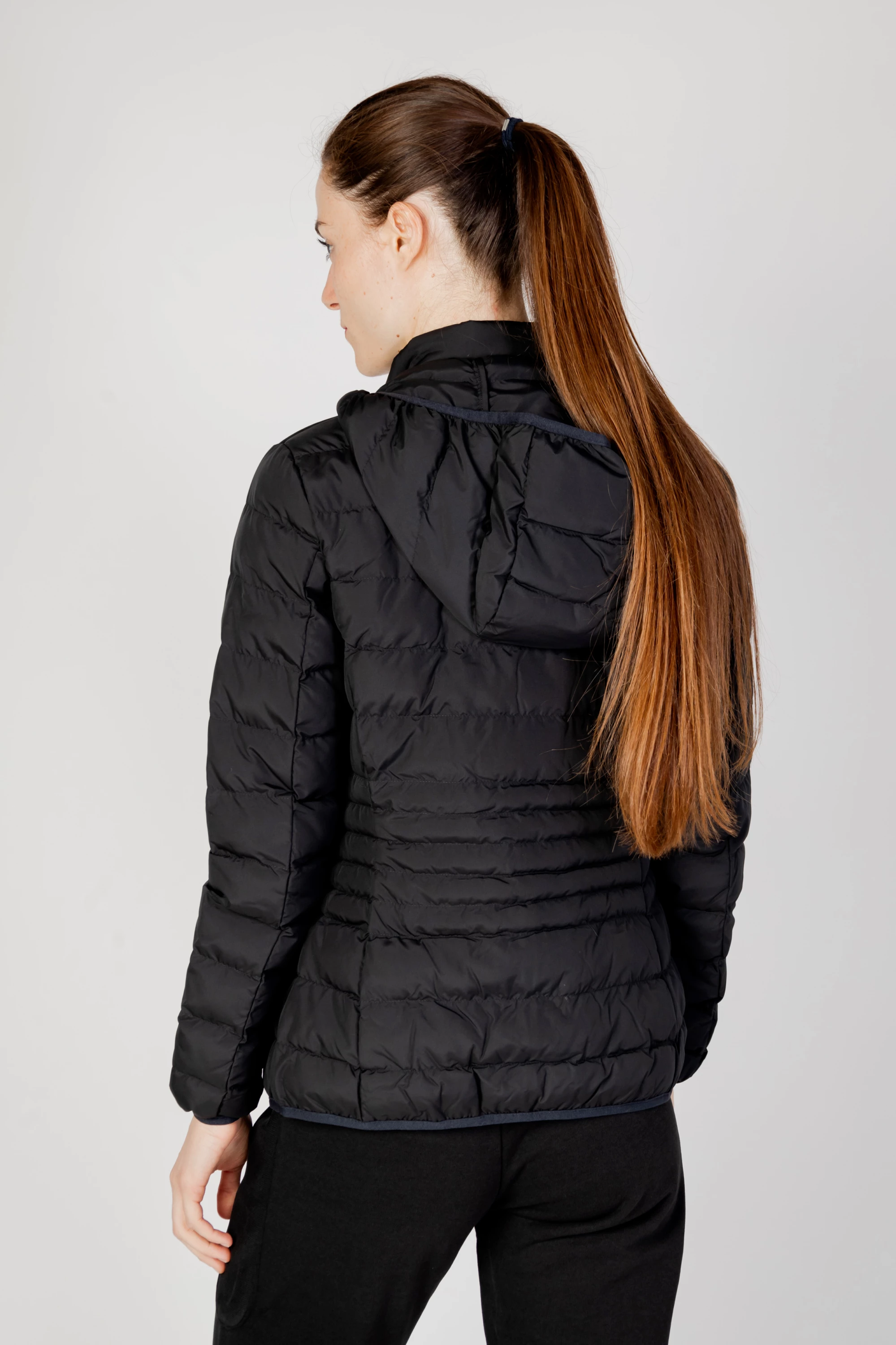 Jakne bomber për femra EA7 8NTB23 TNF8Z, e zezë me të artë [Madhësia: XXL]